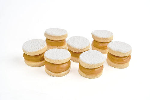 Alfajores de maicena con manjar artesanal Del Rosario Dulcería